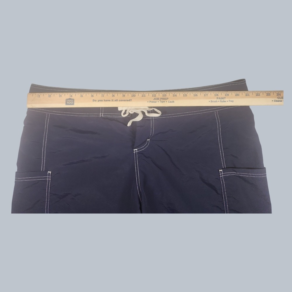Tommy Bahama Women's Plus Size 1X Board Shorts Navy Blue Cargo - Picture 4 of 7